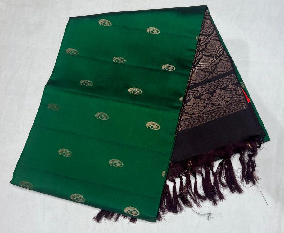 Green & Snuff Brown Kanchipuram Silk Saree with Elegant Zari Border and Pallu - Image 2