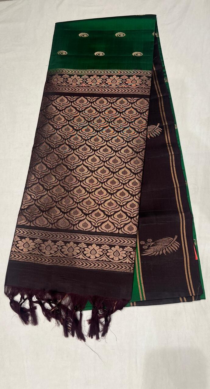 Green & Snuff Brown Kanchipuram Silk Saree with Elegant Zari Border and Pallu - Image 3