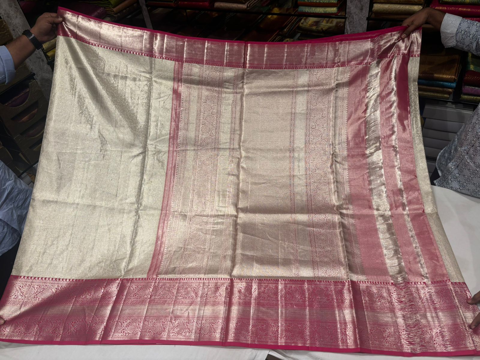 Elegant Cream & Pink Kanjivaram Silk Saree with Zari Border - Image 4
