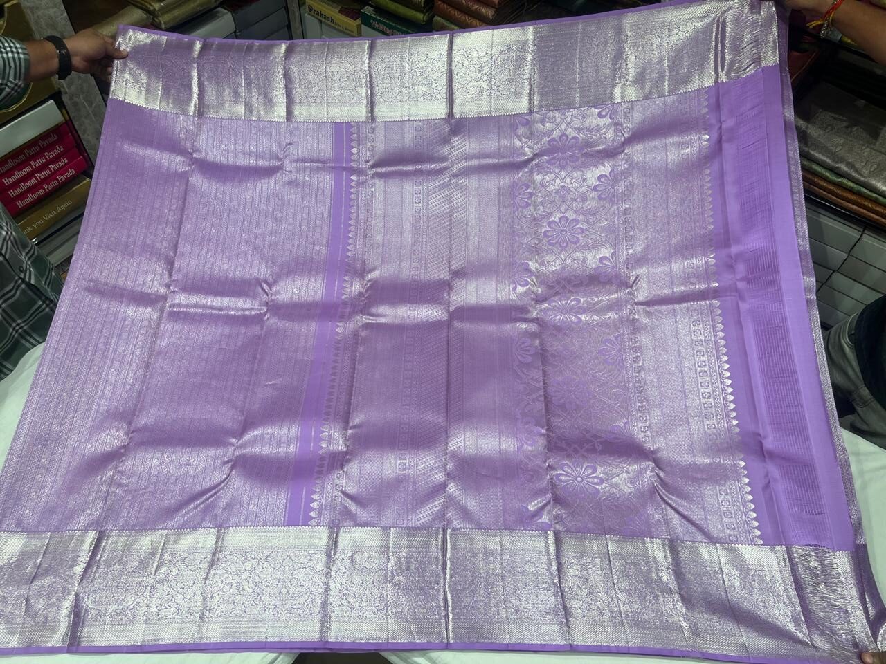 Shimmering Lavender Pure Silk Saree with All-Over Silver Zari Brocade and Pattu Border - Image 4