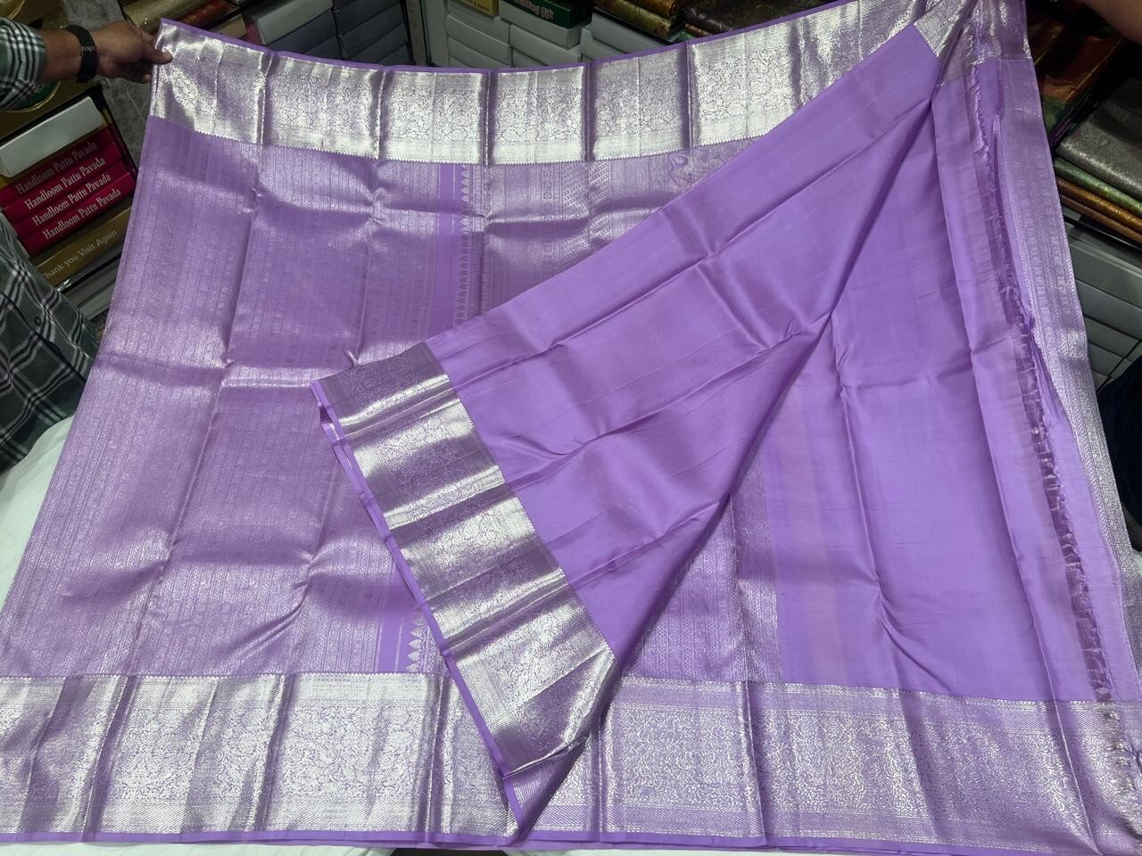 Shimmering Lavender Pure Silk Saree with All-Over Silver Zari Brocade and Pattu Border - Image 5