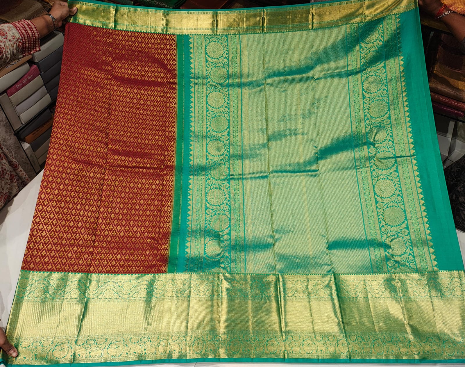 Maroon Kanchee Silk Saree with Emerald Green Zari Border and Rich Temple Weave. - Image 5